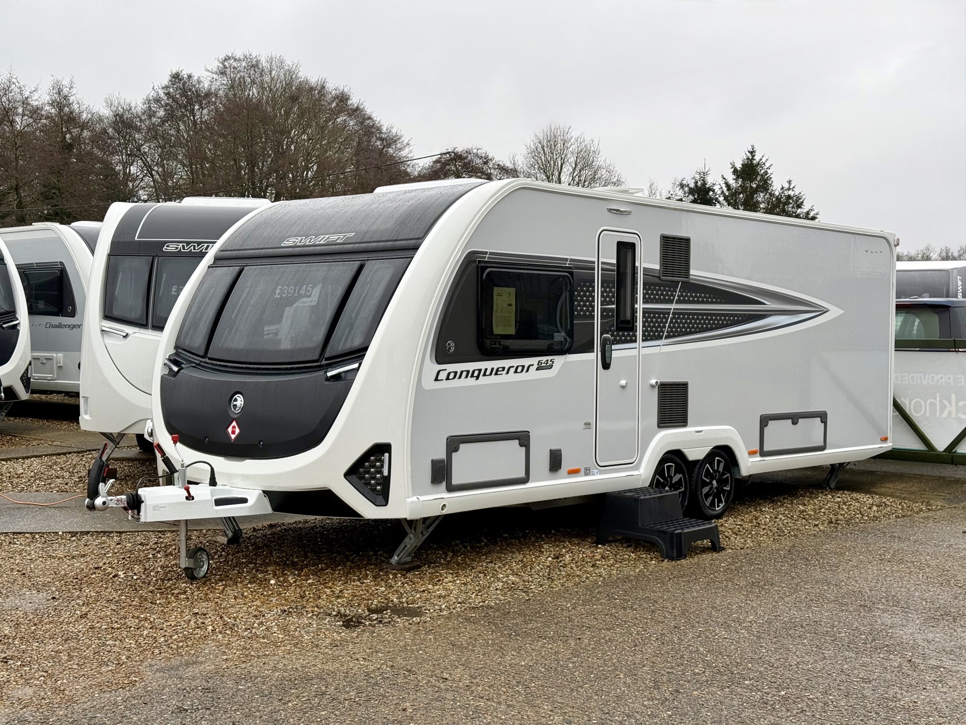 Swift Conqueror Grande 645