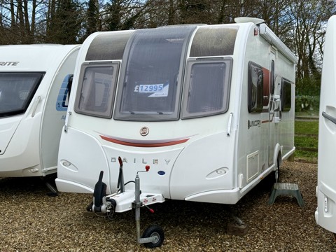 Bailey Unicorn Madrid