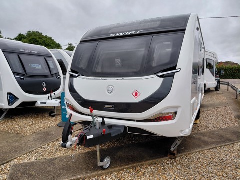 Swift Elegance Grande 760