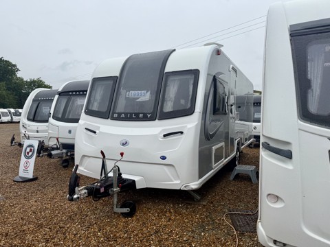 Bailey Phoenix Plus 644