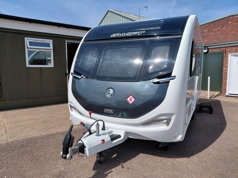 Swift Conqueror 480