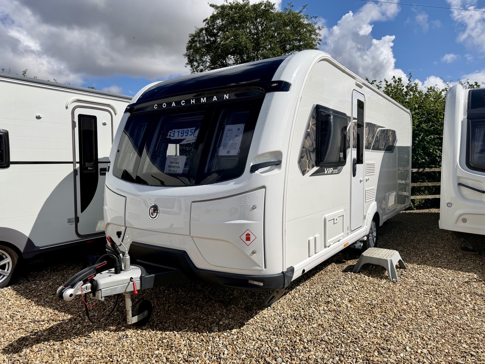 Coachman VIP 575
