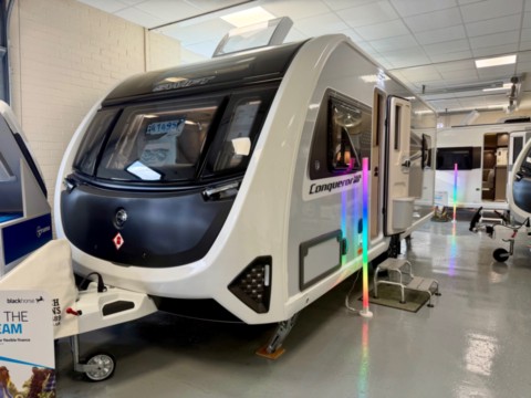 Swift Conqueror Grande 560L